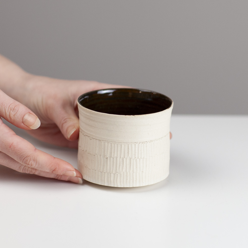 Low carved cup OC78 I by Flora Fabris