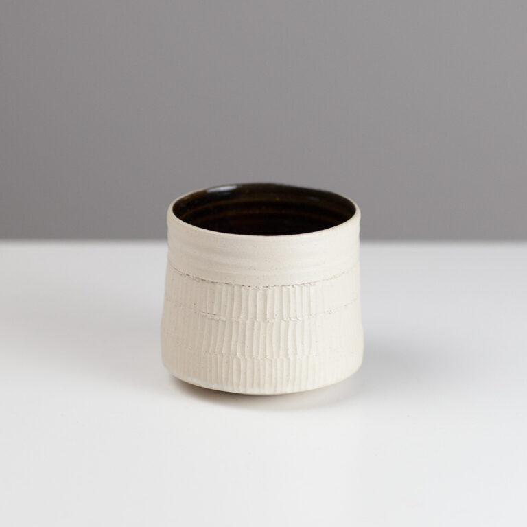 Low carved cup OC78 II by Flora Fabris