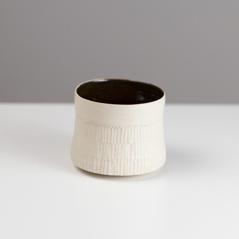 Low carved cup OC78 III by Flora Fabris