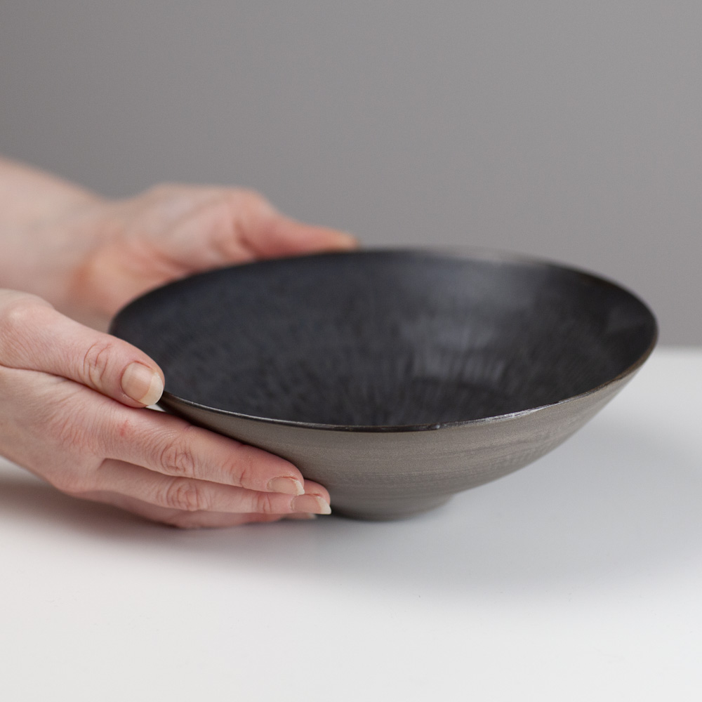 Carved offering bowl OC88 I by Flora Fabris