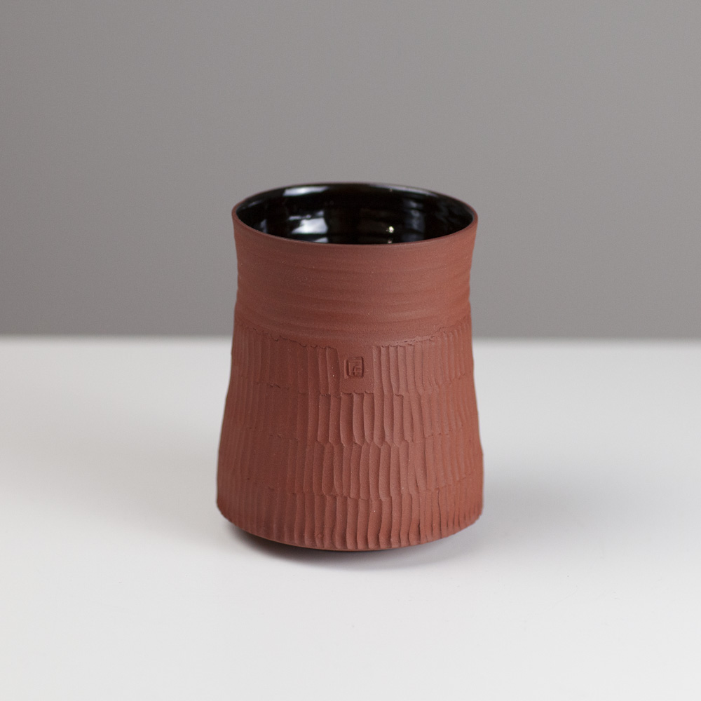 Carved yunomi cup OC91 I by Flora Fabris