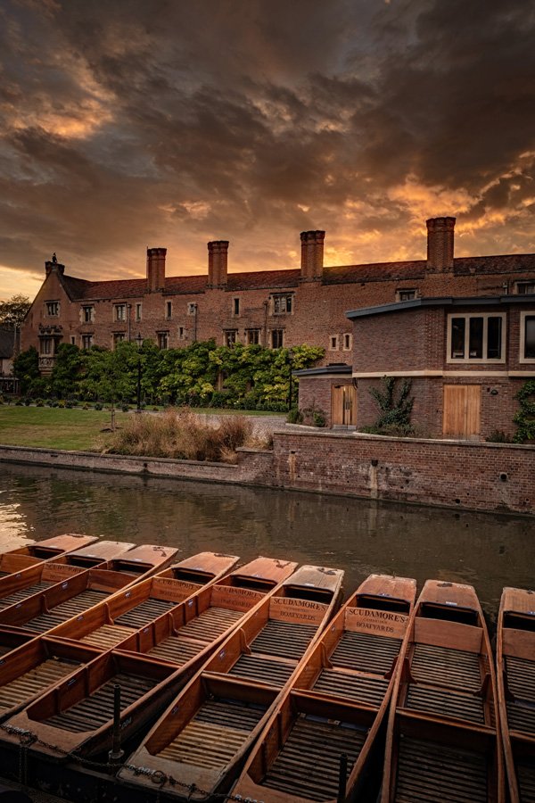 Punts Magdalene College by Martin Bond