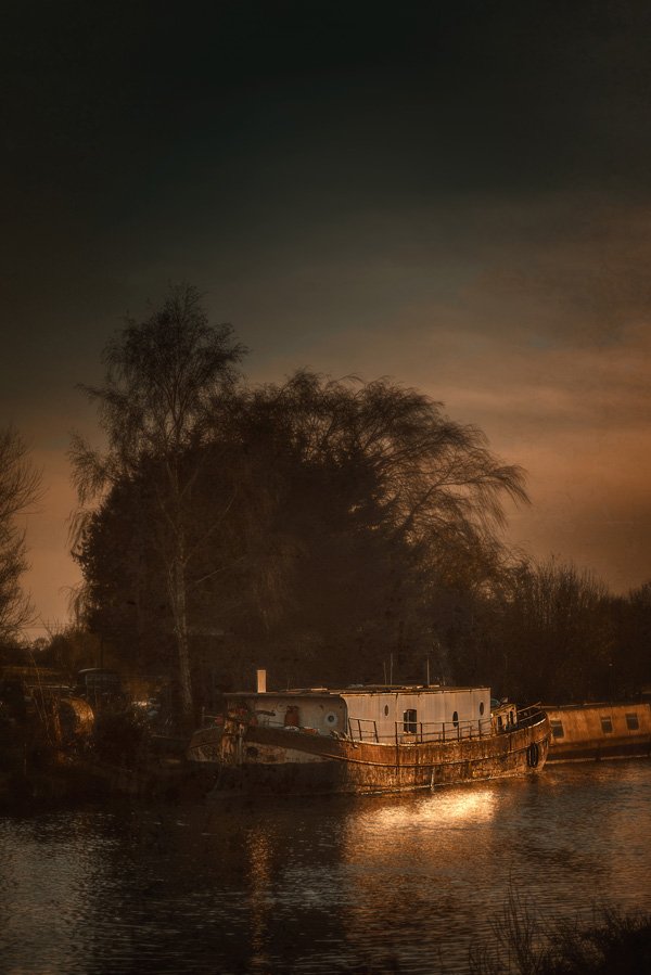 Fen Ditton Barge by Martin Bond