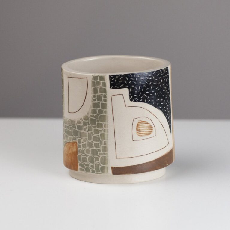 Vessel AM191 by Anna-Marie Magson