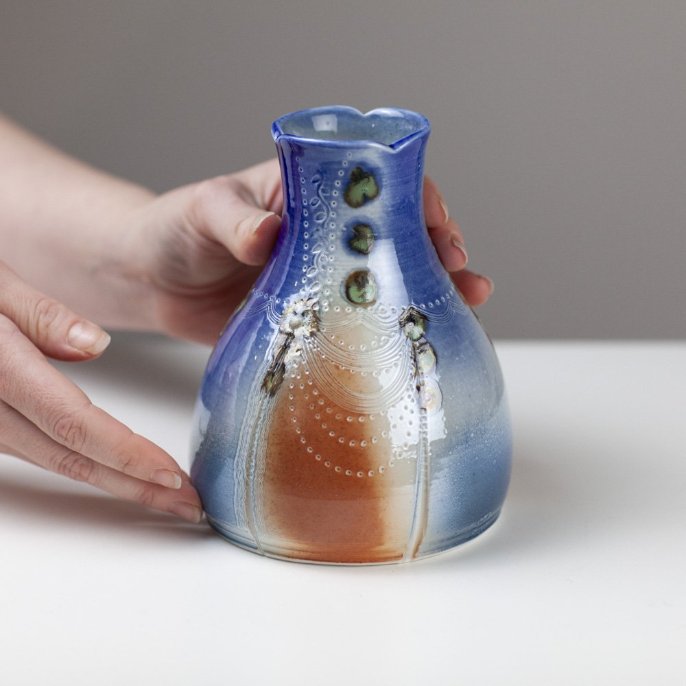 Vase Teardrop MG4 by Margaret Gardiner