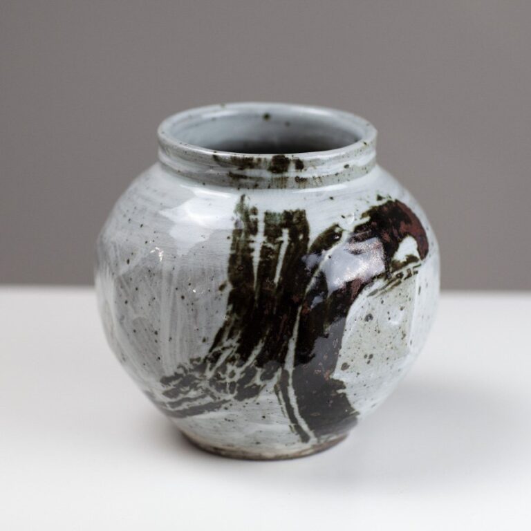 Faceted Jar Med SMT65 B by Tarragon Smith
