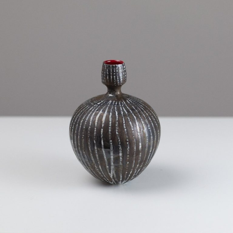Friend Vase KK2560 1 by Katharina Klug