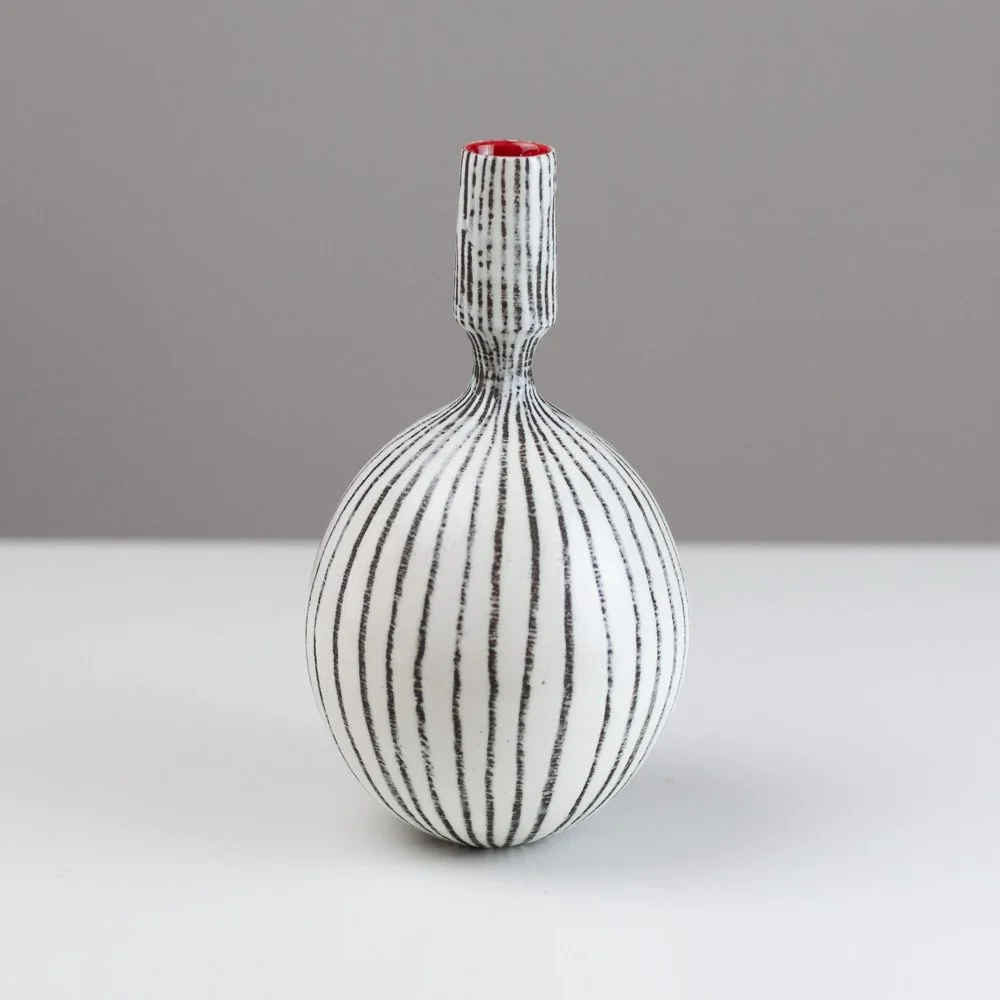 Friend Vase KK2508 2 by Katharina Klug