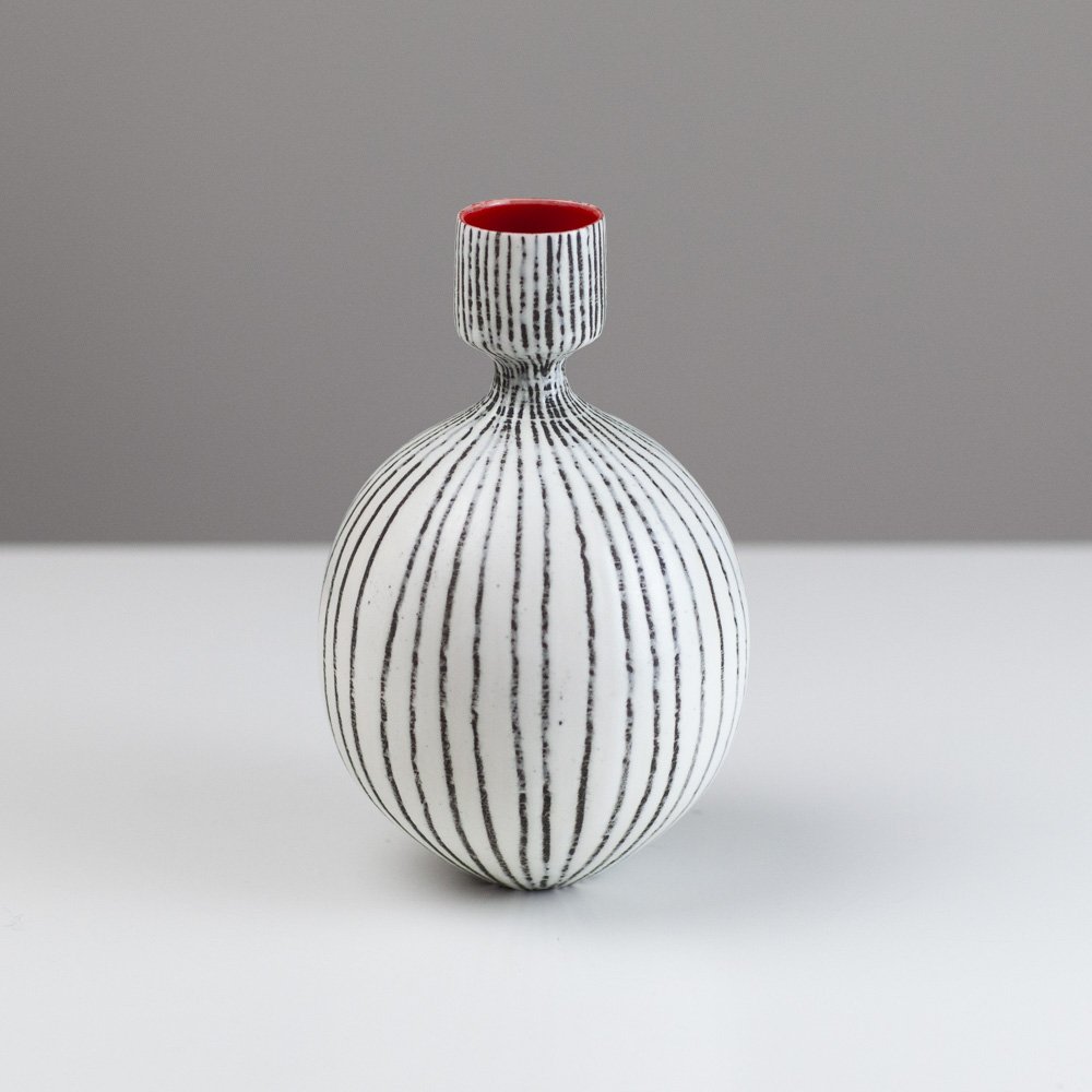 Friend Vase KK2508 9 by Katharina Klug