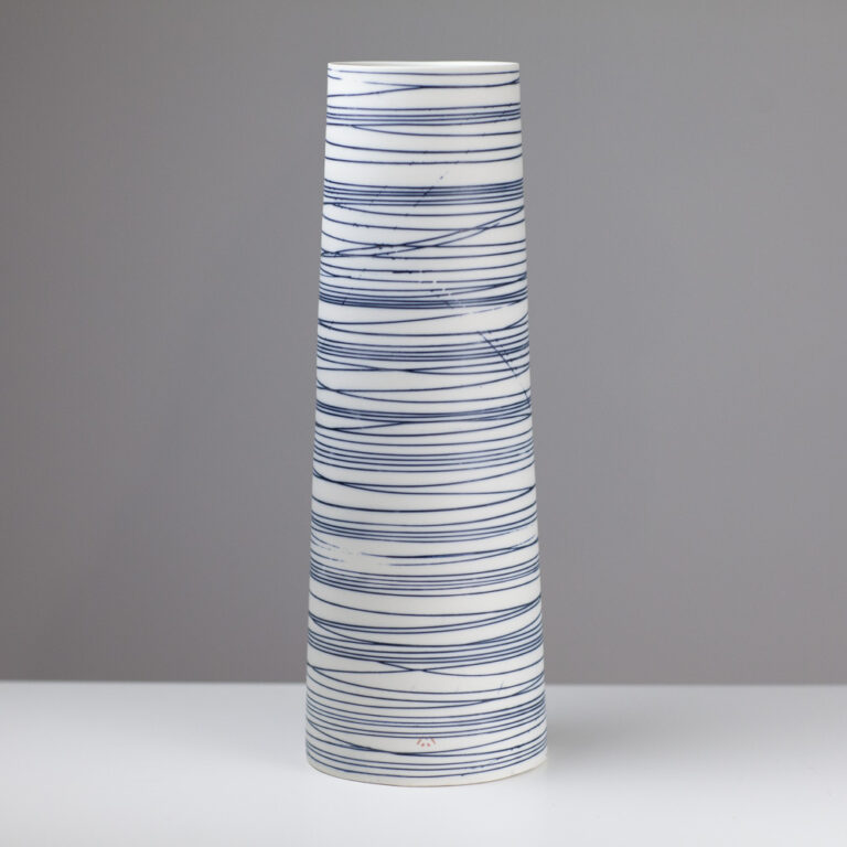 Tall cylinder vase AT248 by Ali Tomlin