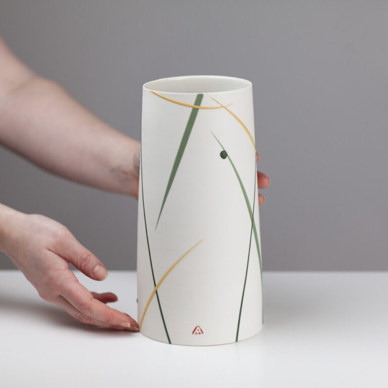 Wide cylinder vase AT260 by Ali Tomlin