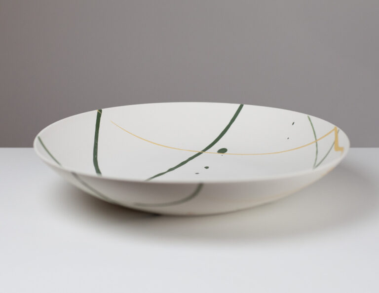 Large shallow bowl AT239 by Ali Tomlin