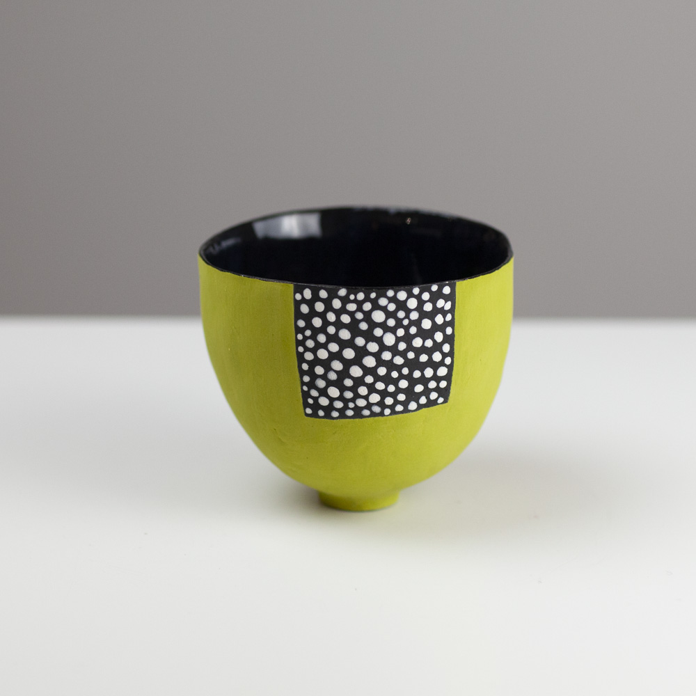 Pinch Pot HOL18 by Jane Hollidge