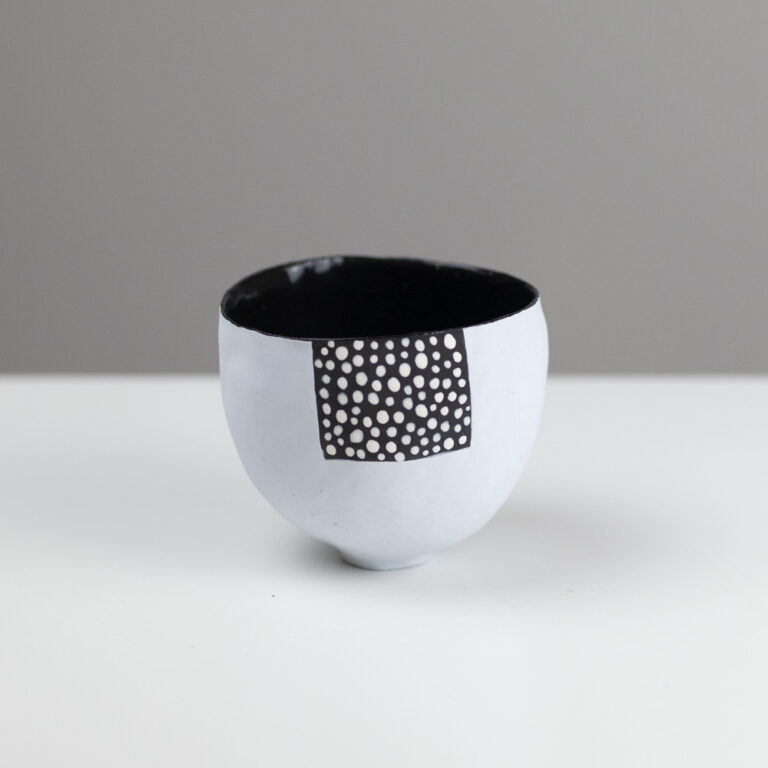 Pinch Bowl Blue HOL22 by Jane Hollidge