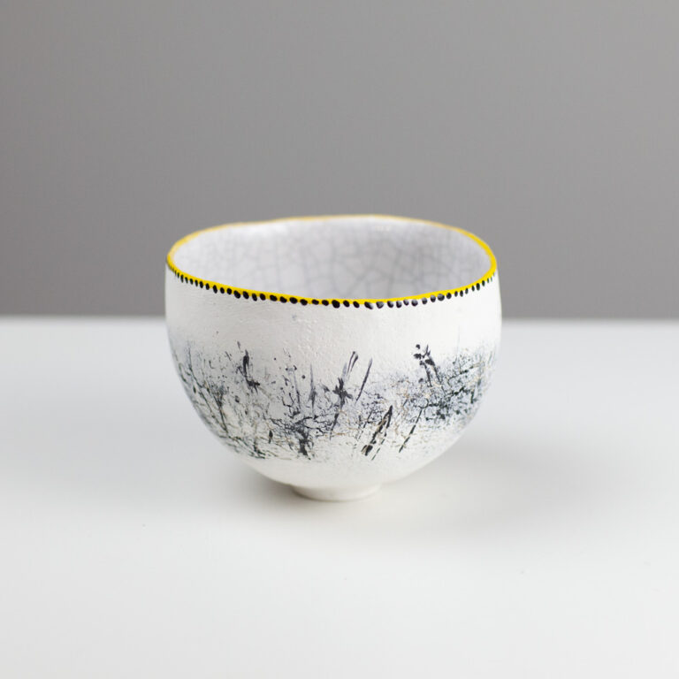 Pinch Pot HOL11 by Jane Hollidge