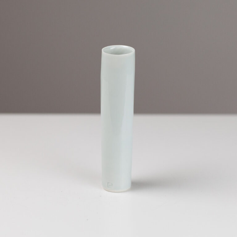 Cylinder Vase RH35 by Robyn Hardyman