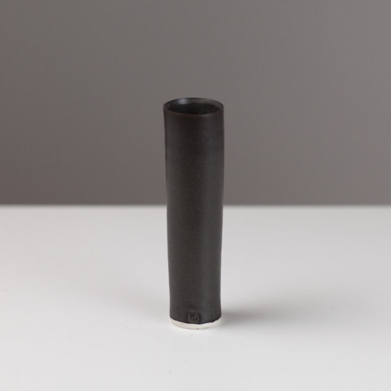 Cylinder Vase RH39 by Robyn Hardyman
