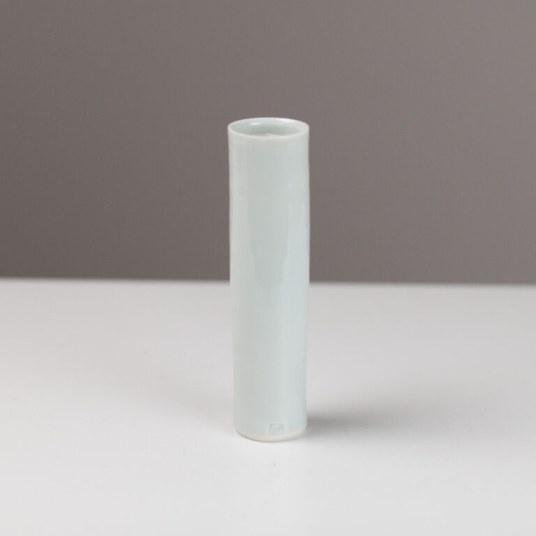 Cylinder Vase RH52 by Robyn Hardyman