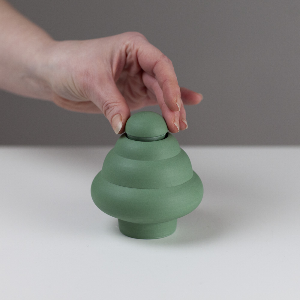 Lidded jar LJ2 by Arjan Van Dal